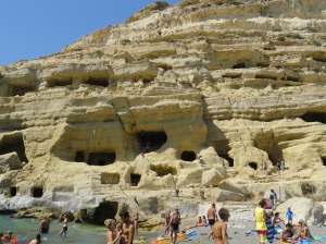 Cuevas de la playa de Matala